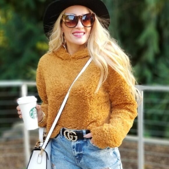 Ultra Soft Faux Fur Hoodie Top - Picture 9 of 9